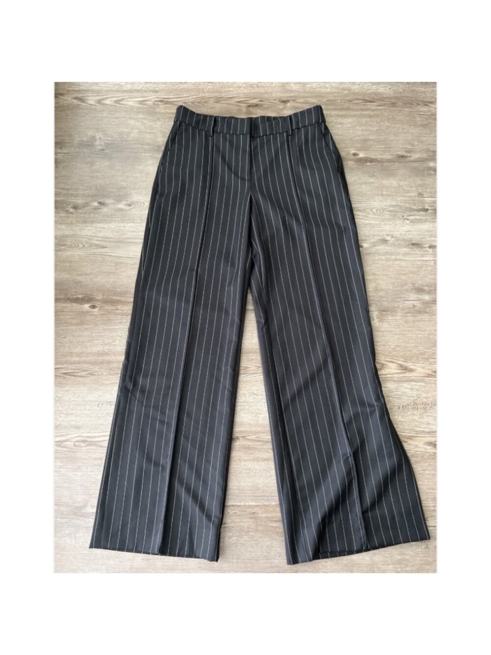 Weekday Kylie Wide Leg Flared Pants Womens 8 Black Pinstripe Full Length NWT